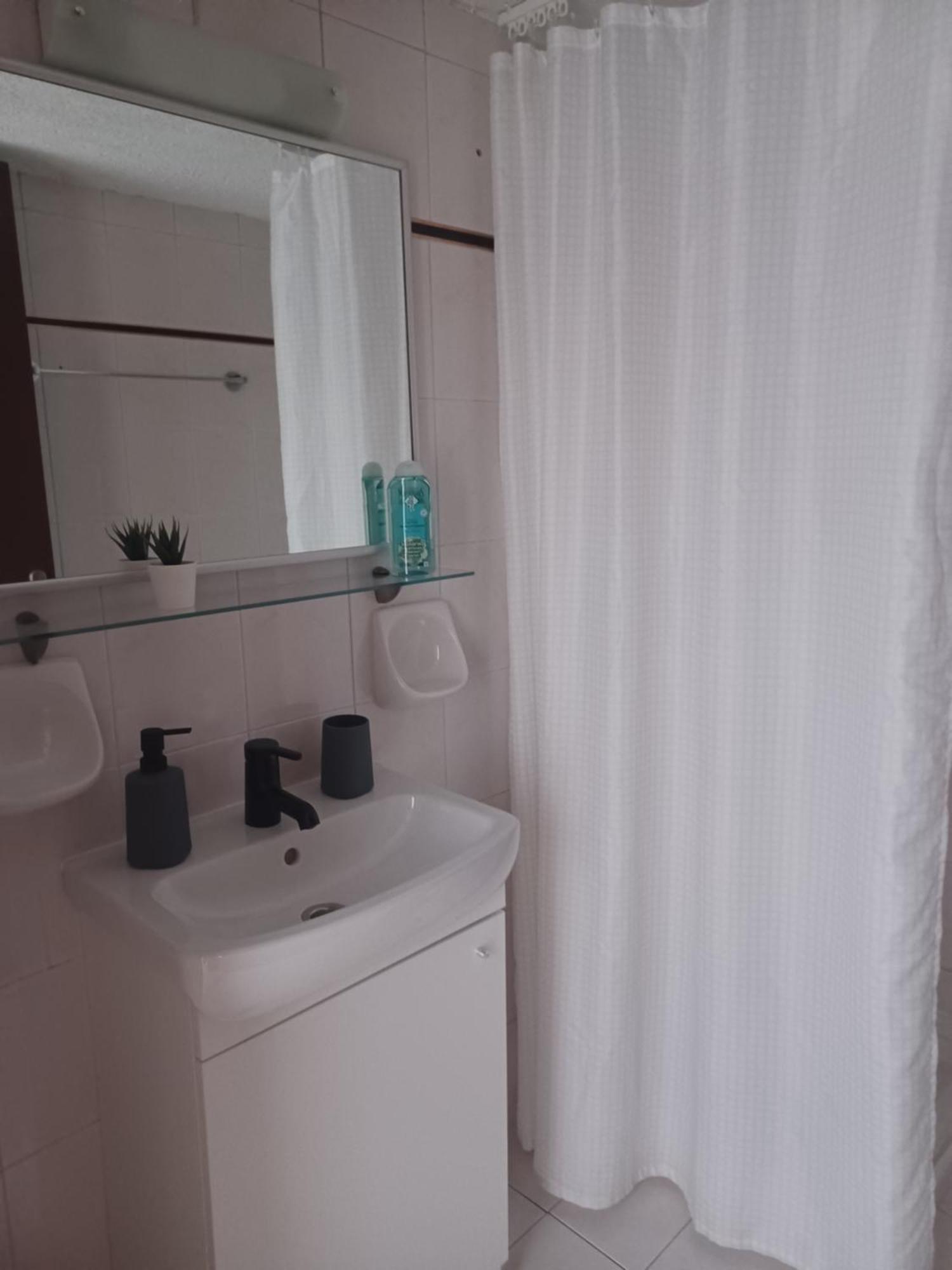 Cozy Apartments Истро Экстерьер фото